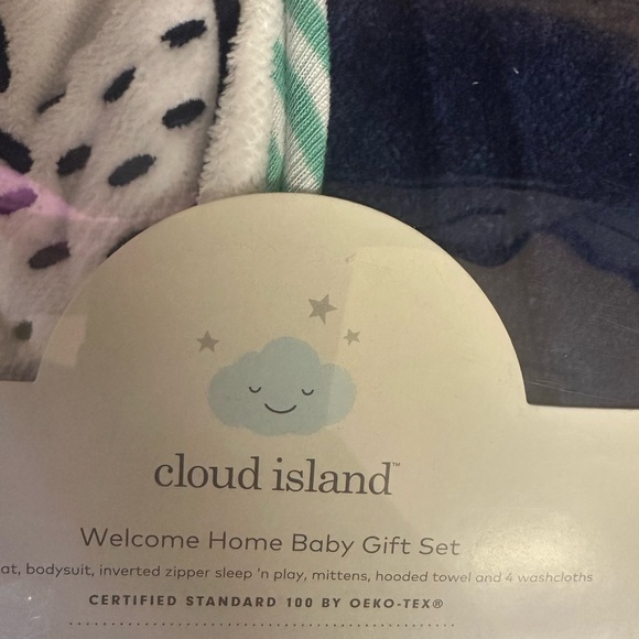 NEW CLOUD ISLAND 9-Piece WELCOME HOME BABY GIFT SET  FOR NEWBORNS 0-3 MO - Picture 4 of 10